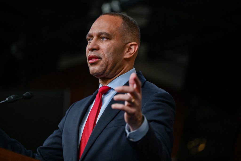 Jeffries outlines Democrats’ demands for changes at DHS and ICE amid funding battle